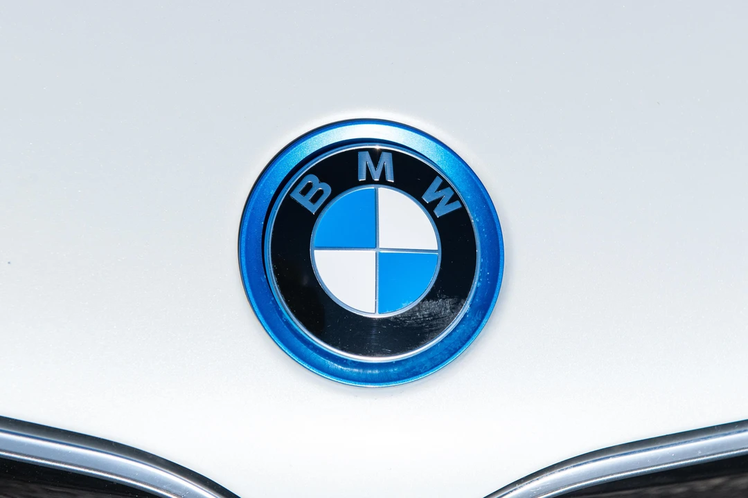2019 BMW i8 - Image 28 of 31