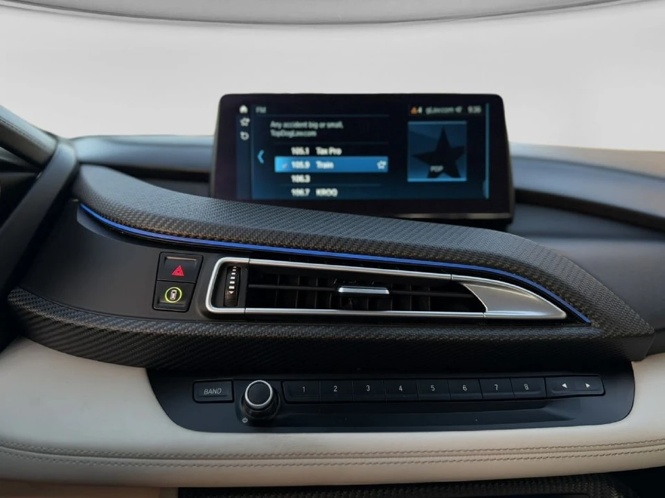 2019 BMW i8 - Image 17 of 19