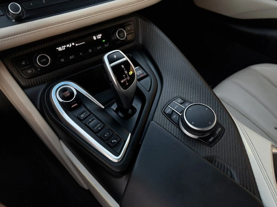 2019 BMW i8 - Image 19 of 19