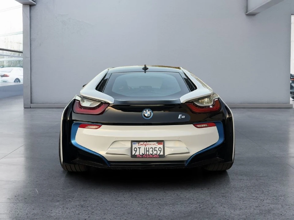 2019 BMW i8 - Image 11 of 19