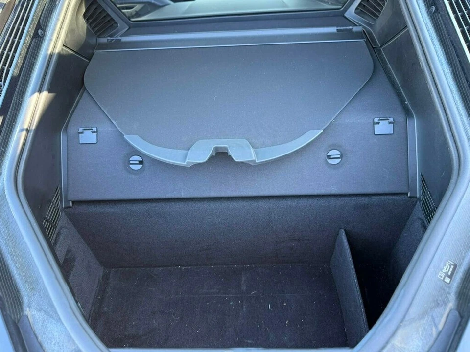 2019 BMW i8 - Image 21 of 21