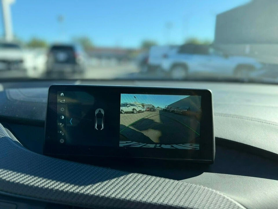 2019 BMW i8 - Image 15 of 21