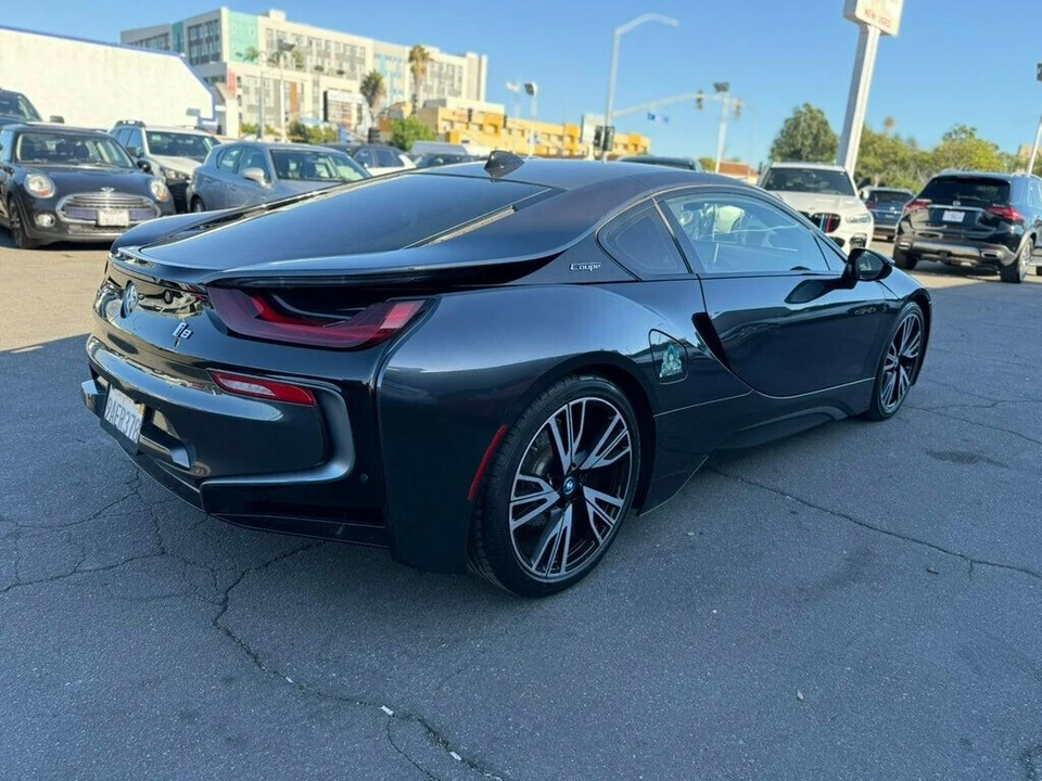 2019 BMW i8 - Image 4 of 21