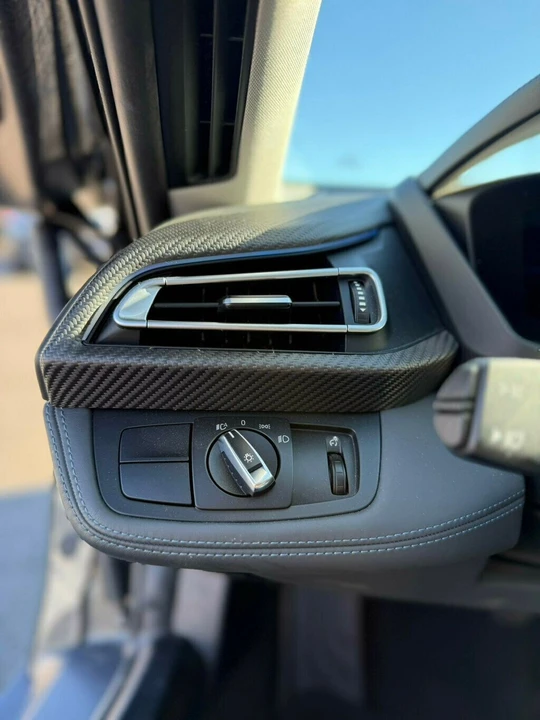 2019 BMW i8 - Image 19 of 21