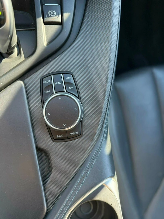 2019 BMW i8 - Image 18 of 21