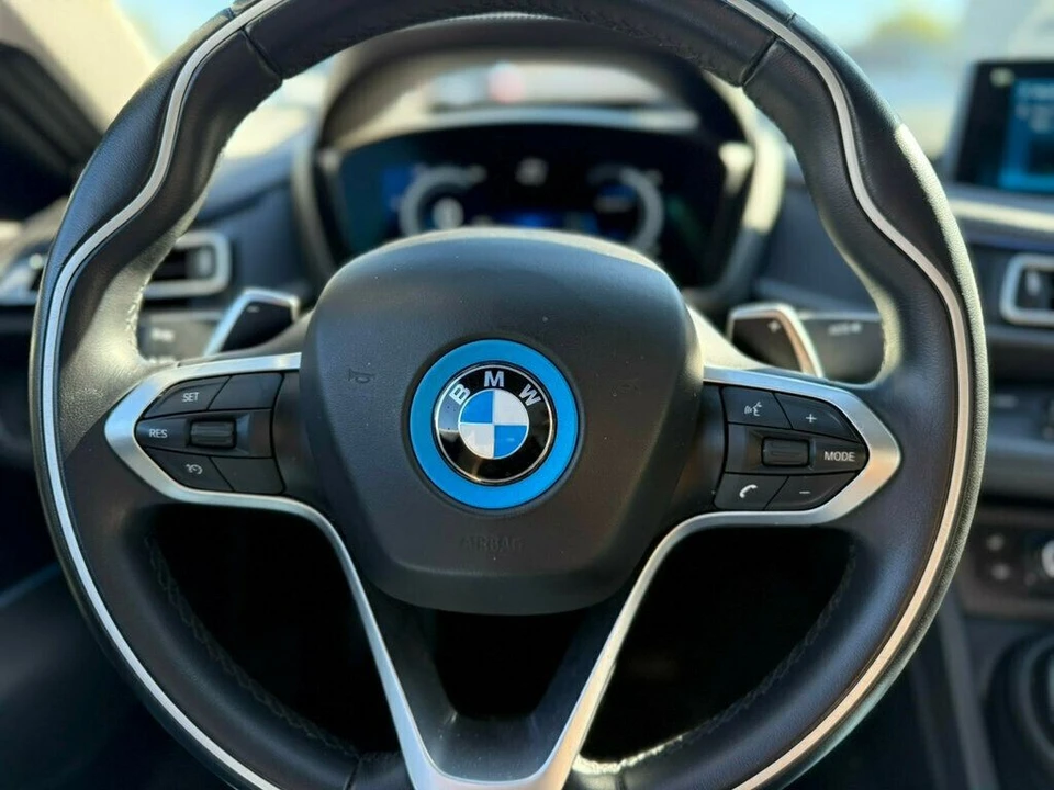 2019 BMW i8 - Image 10 of 21