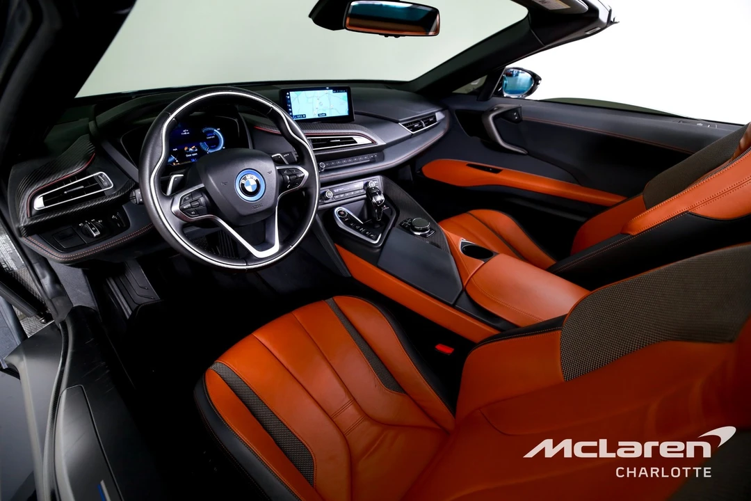 2019 BMW i8 - Image 14 of 21