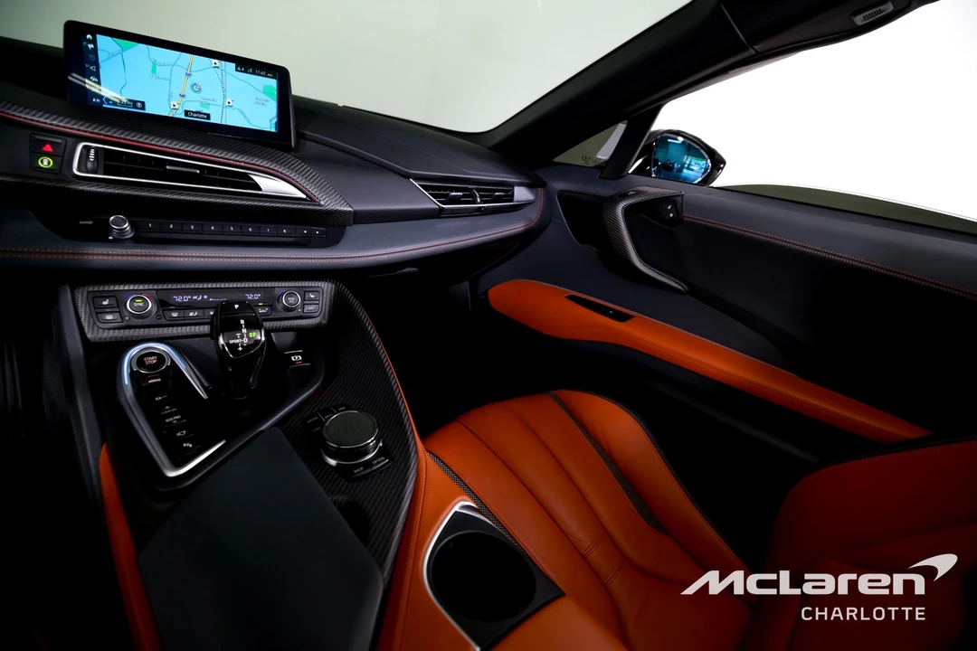 2019 BMW i8 - Image 17 of 21
