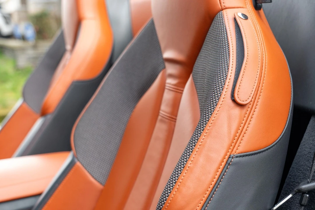 2019 BMW i8 - Image 19 of 31