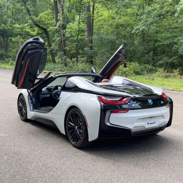 2019 BMW i8 - Image 7 of 31