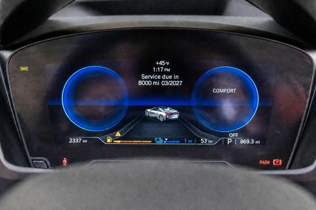 2019 BMW i8 - Image 17 of 31