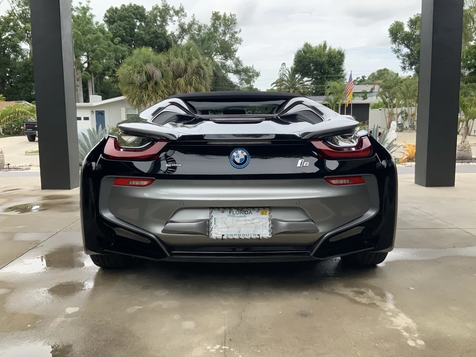 2019 BMW i8 - Image 9 of 15