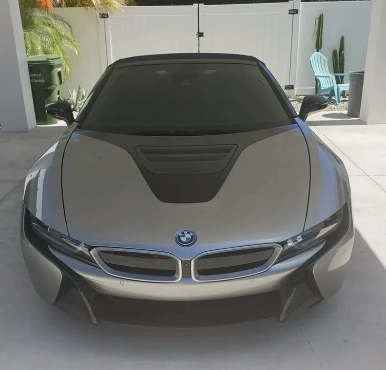 2019 BMW i8 - Image 12 of 15