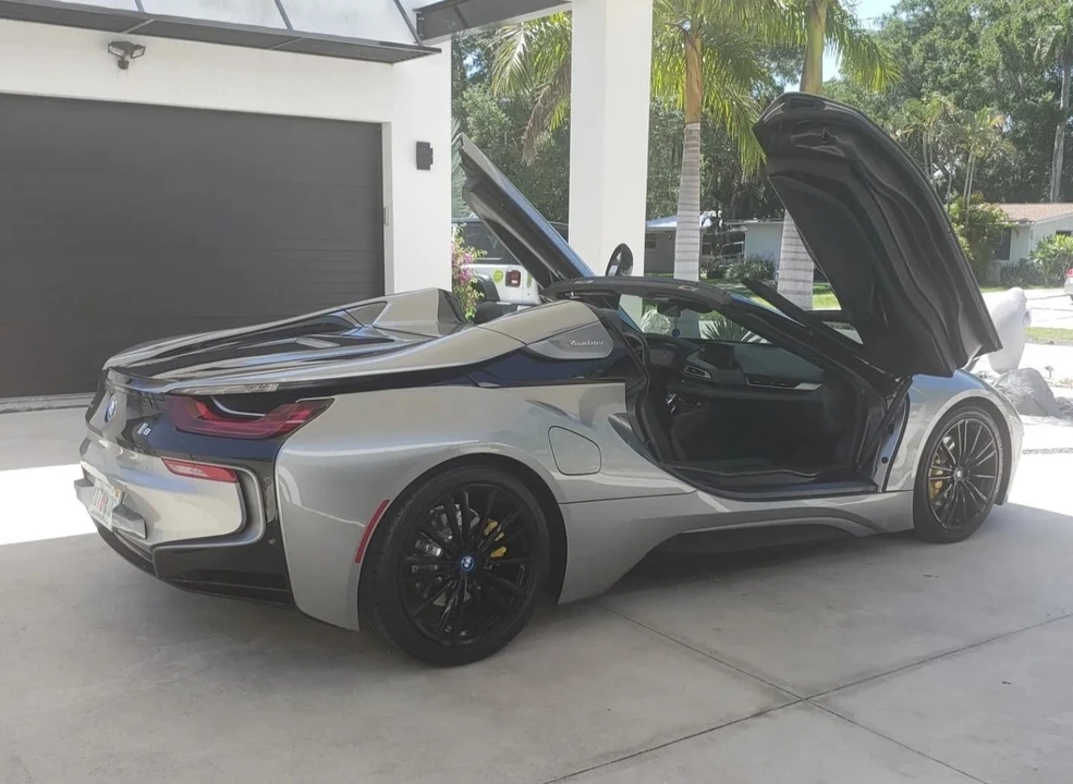 2019 BMW i8 - Image 5 of 15