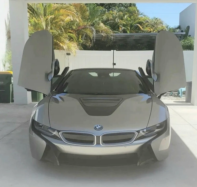 2019 BMW i8 - Image 3 of 15