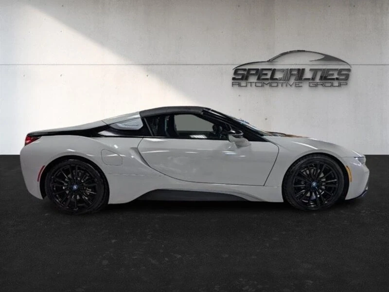 2019 BMW i8 - Image 10 of 17