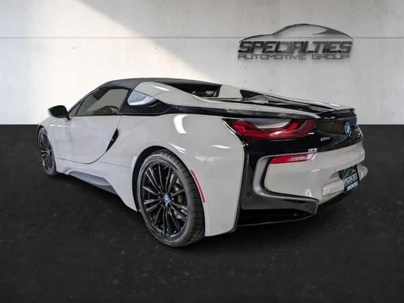 2019 BMW i8 - Image 7 of 17