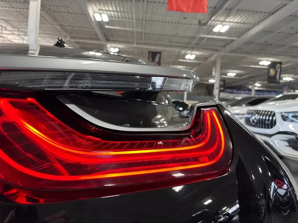 2019 BMW i8 - Image 6 of 20