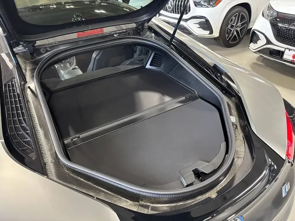 2019 BMW i8 - Image 8 of 20