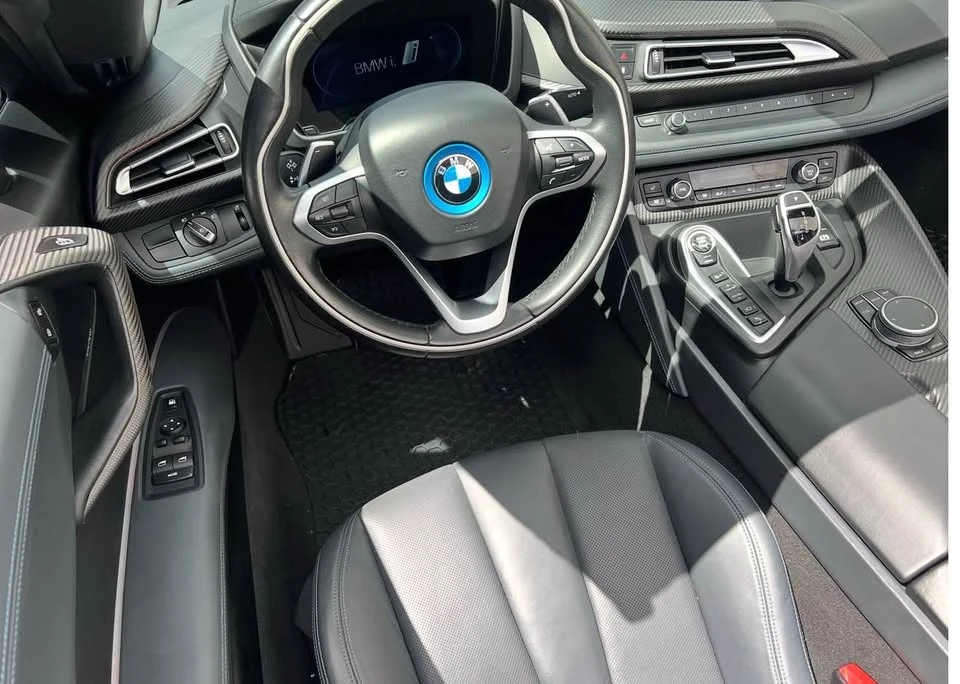 2019 BMW i8 - Image 5 of 6