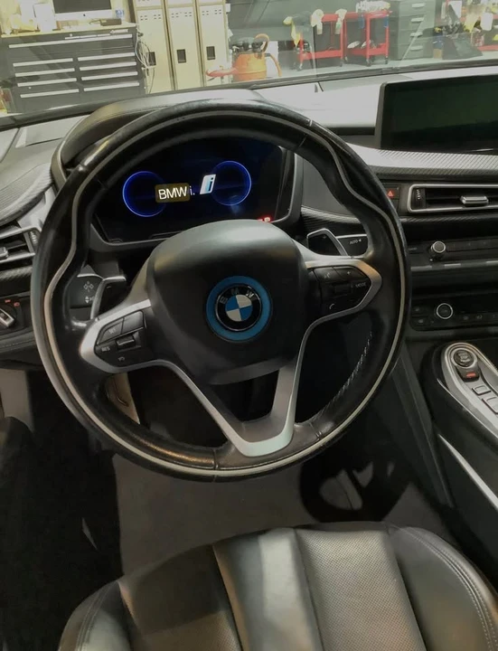 2019 BMW i8 - Image 4 of 6