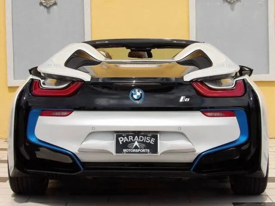2019 BMW i8 - Image 10 of 20
