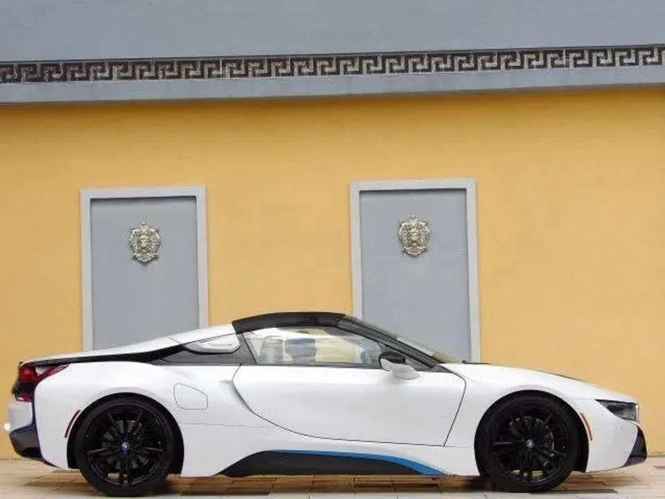 2019 BMW i8 - Image 18 of 20