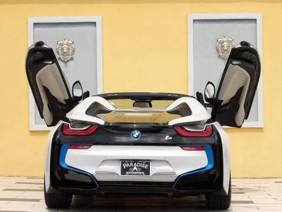 2019 BMW i8 - Image 7 of 20