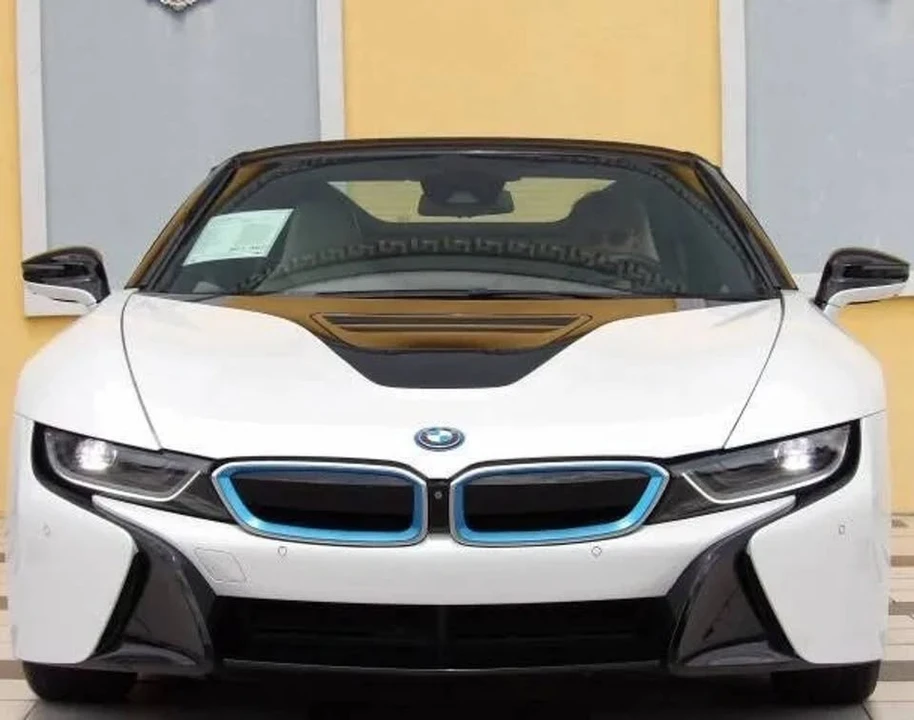 2019 BMW i8 - Image 13 of 20