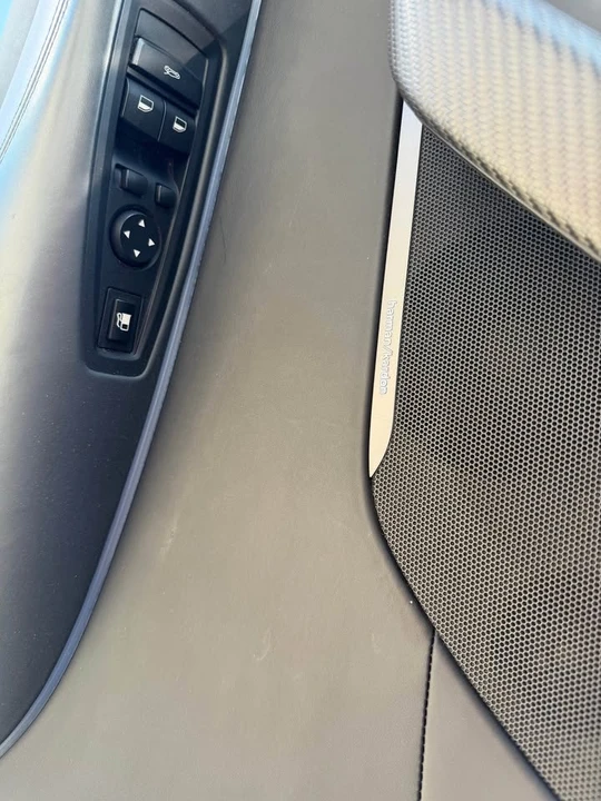 2019 BMW i8 - Image 8 of 10