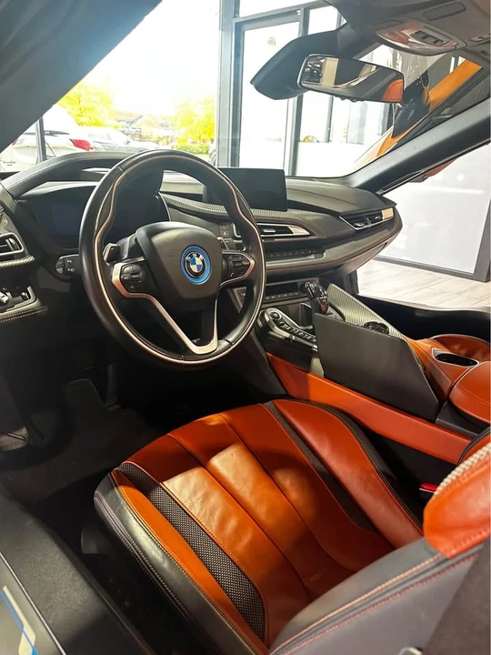 2019 BMW i8 - Image 4 of 9