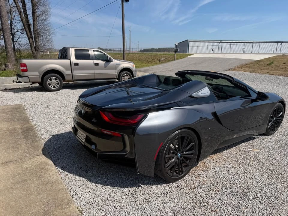 2019 BMW i8 - Image 8 of 11