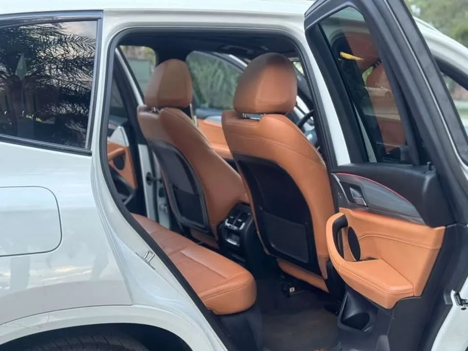 2019 BMW G01 X3 - Image 11 of 18