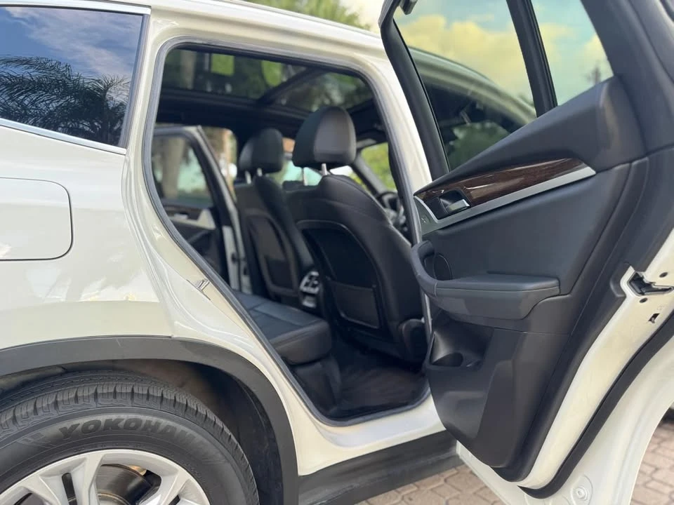 2019 BMW G01 X3 - Image 10 of 16
