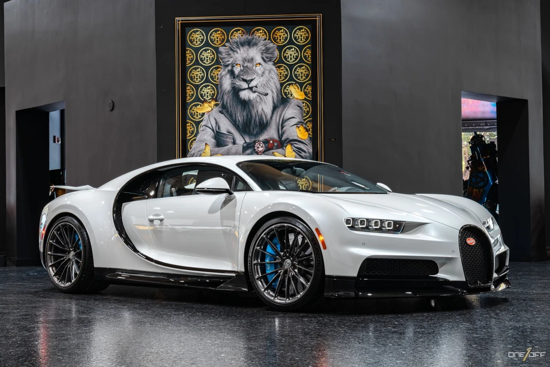 2019 Bugatti Chiron - Image 11 of 12
