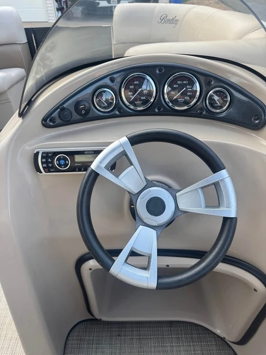 2019 Bentley - Image 9 of 15
