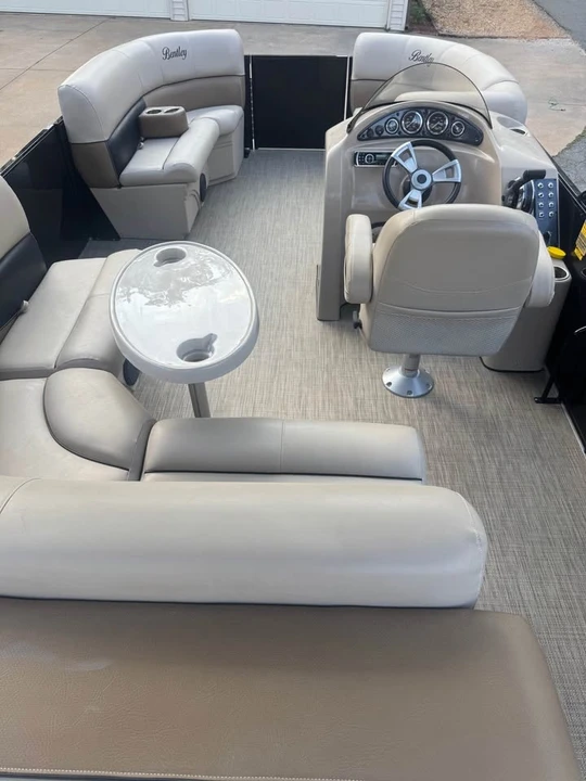 2019 Bentley - Image 13 of 15