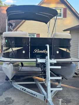 2019 Bentley 200 Cruise SE Pontoon