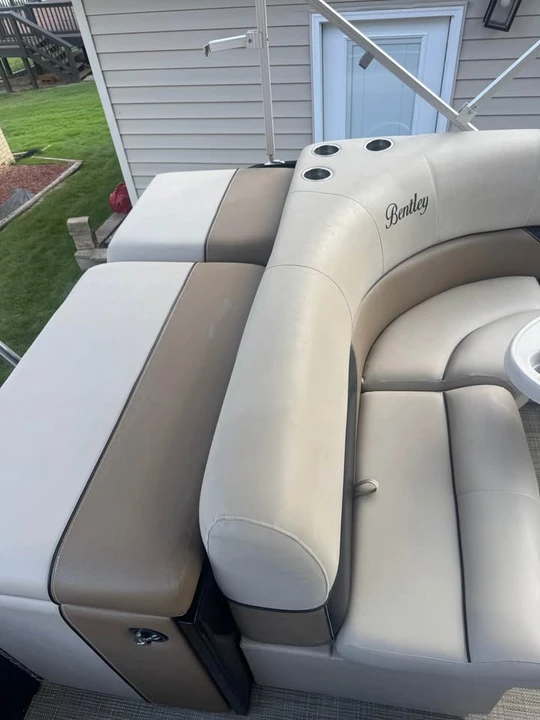 2019 Bentley - Image 10 of 15