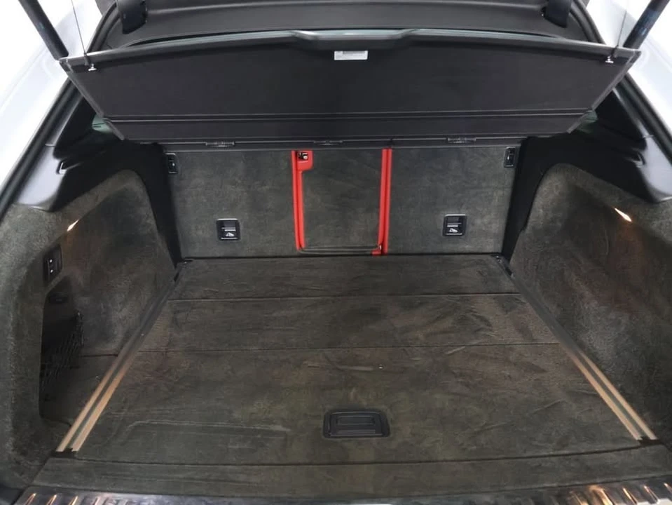 2019 Bentley Bentayga - Image 12 of 20