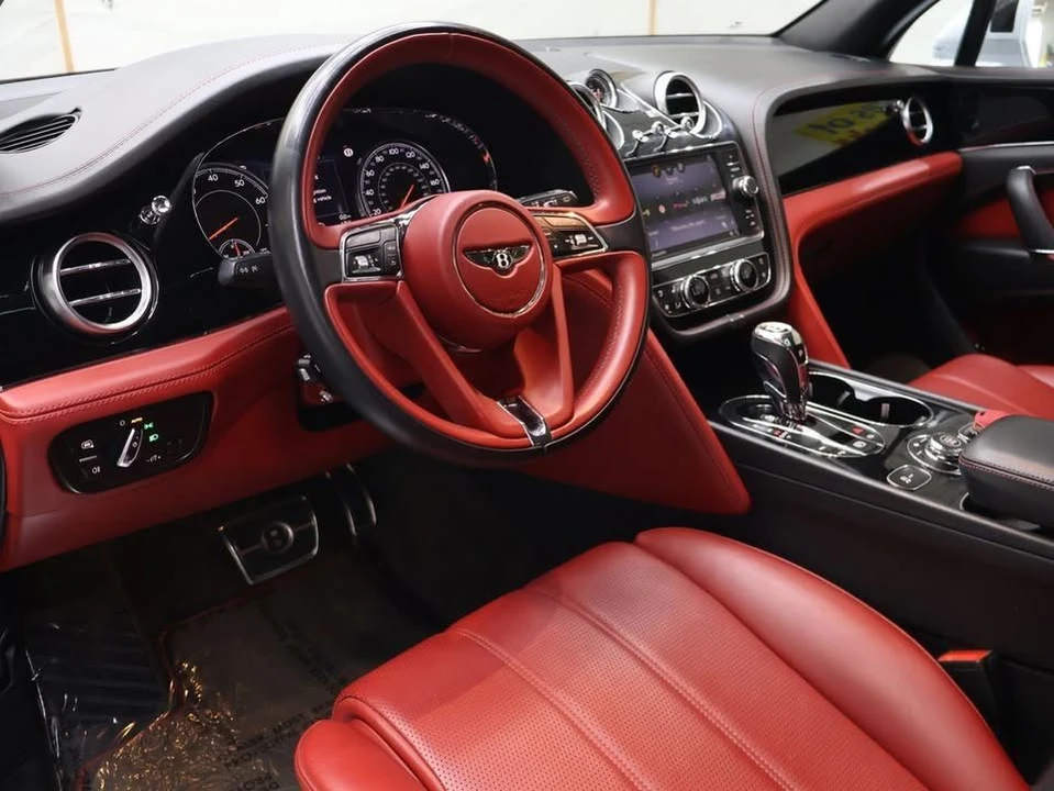 2019 Bentley Bentayga - Image 15 of 20