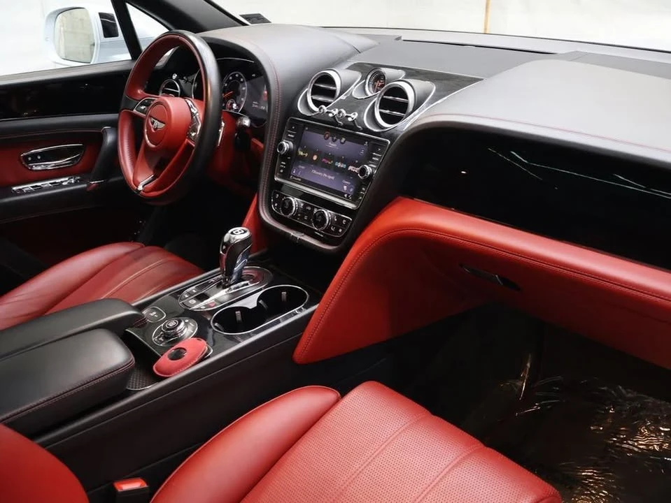 2019 Bentley Bentayga - Image 11 of 20