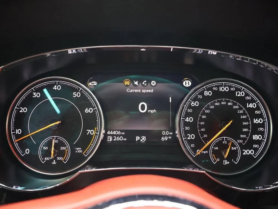 2019 Bentley Bentayga - Image 16 of 20