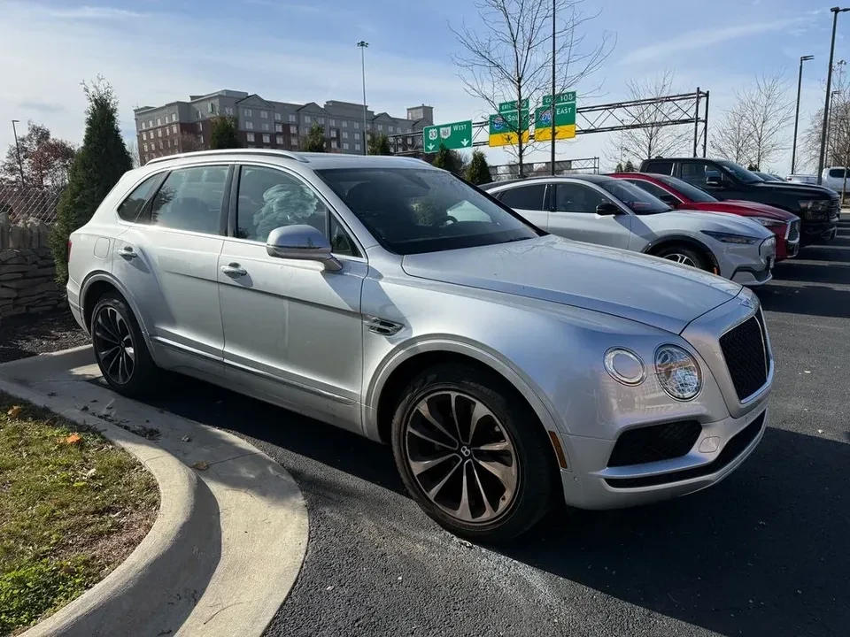 2019 Bentley Bentayga - Image 11 of 14