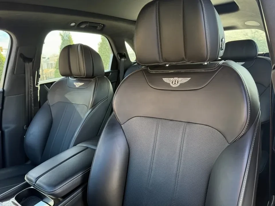 2019 Bentley Bentayga - Image 5 of 14