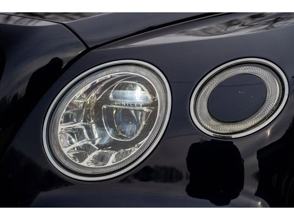 2019 Bentley Bentayga - Image 2 of 19