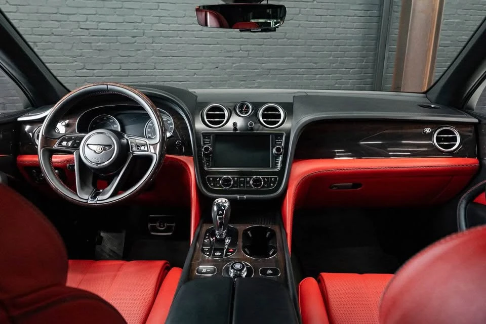 2019 Bentley Bentayga - Image 7 of 9