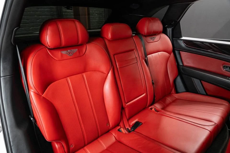 2019 Bentley Bentayga - Image 8 of 9