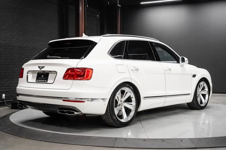 2019 Bentley Bentayga - Image 4 of 9