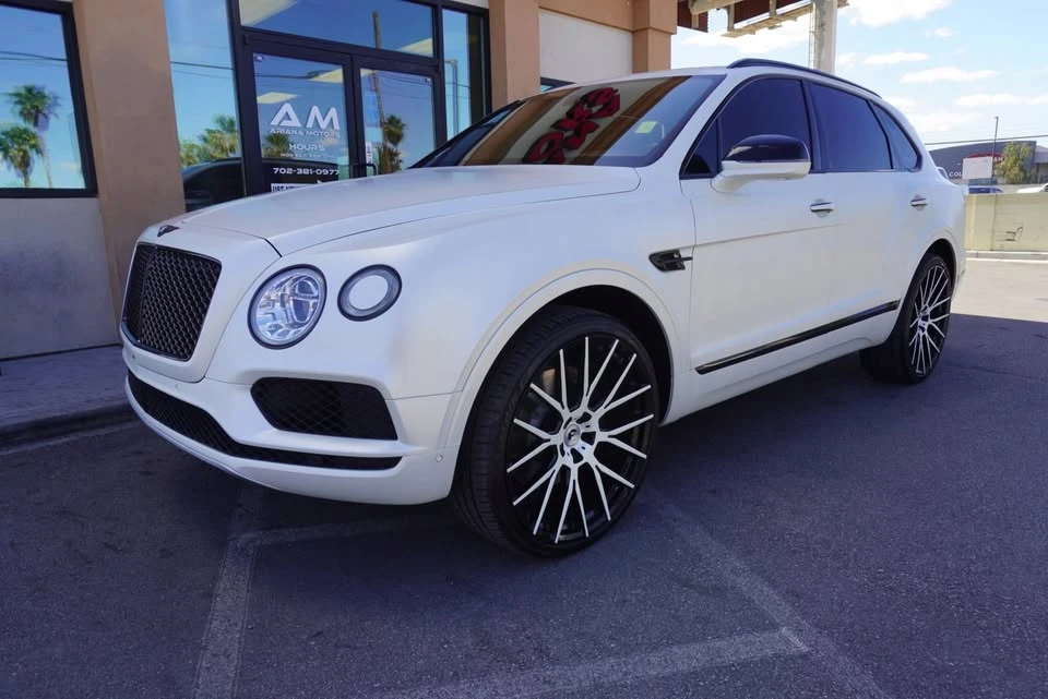 2019 Bentley Bentayga - Image 2 of 20
